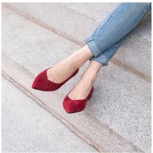 Ally Gutsy Garnet Suede Forever Flat in 39 (8.5)
